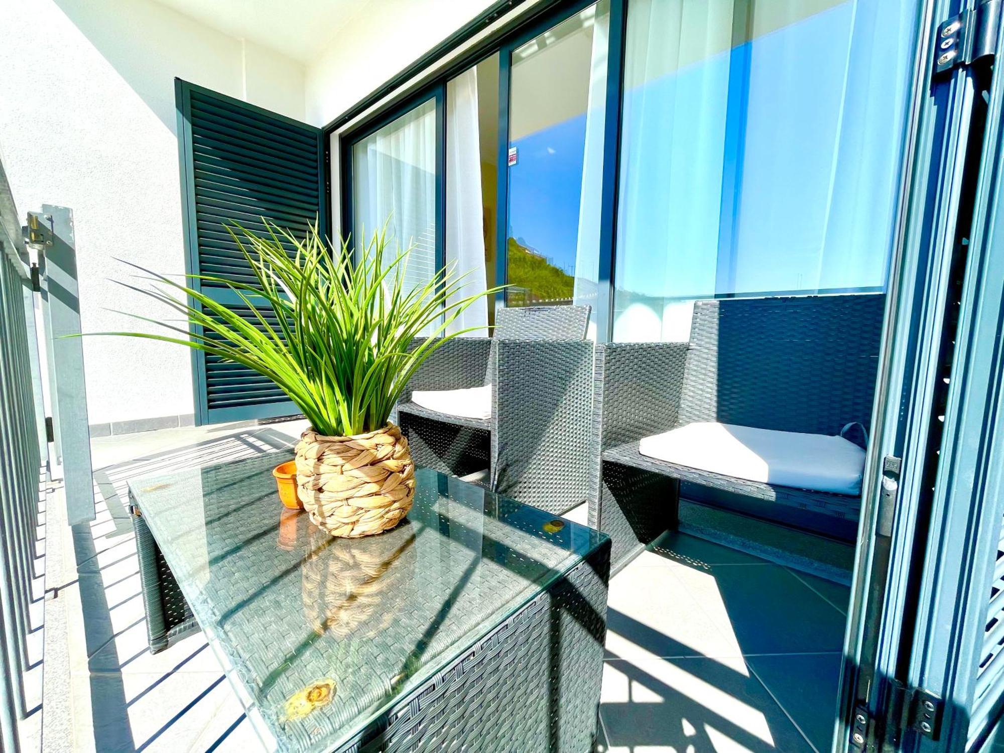 Апартаменты Plaza Charming Flat Санта-Крус Экстерьер фото